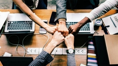 Η πανδημία επιβράδυνε την ήδη αργή πορεία της Ελλάδας προς την ισότητα των φύλων