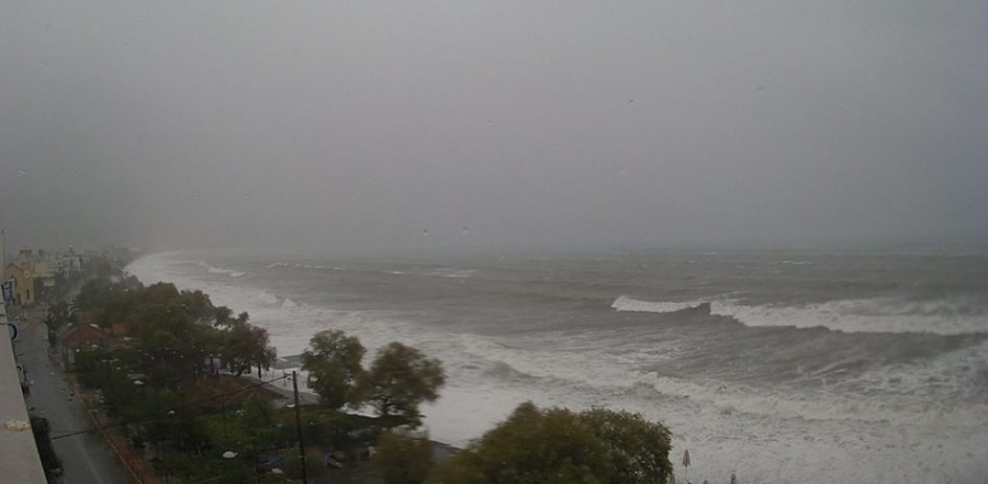 Πλήττει τη Μεσσηνία ο μεσογειακός κυκλώνας - Χωρίς ηλεκτρικό ρεύμα χωριά στον Δήμο Δυτικής Μάνης