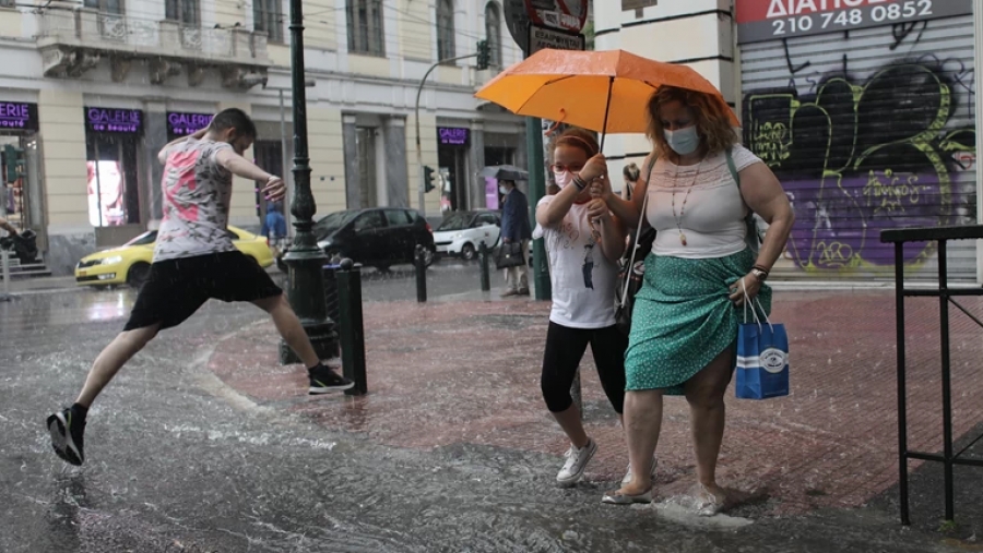 Μαρουσάκης: Έρχονται καταιγίδες και χαλάζι μετά τον καύσωνα - Σε ποιες περιοχές