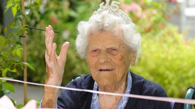 Η γηραιότερη γυναίκα στον κόσμο αποκαλύπτει το μυστικό της: Ποτέ μην τσακώνεστε με κανέναν