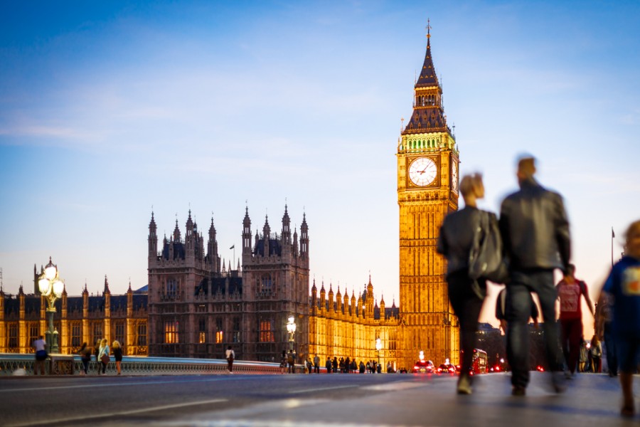 Σε «σύγχυση» βρίσκονται οι Βρετανοί ταξιδιώτες