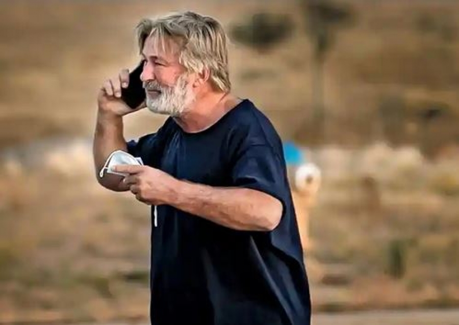 ΗΠΑ - Αστυνομία: Το όπλο του Alec Baldwin είχε αληθινές σφαίρες