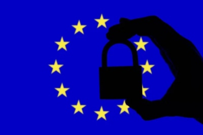 Το μεγάλο lockdown: Η ΕΕ χτίζει ψηφιακό στρατόπεδο ελέγχου – Μετρητά, Bitcoin και ανωνυμία εξαφανίζονται το 2027