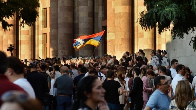 Nagorno - Karabakh: Πολιτική κρίση στην Αρμενία