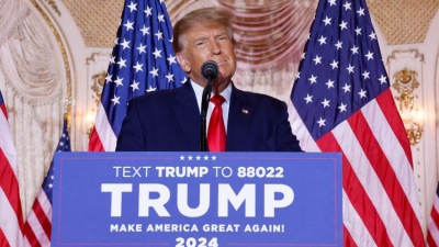 «Δώρο» για τον Trump η ποινική δίωξη - Διευρύνει το προβάδισμα για τις προκριματικές ενόψει των προεδρικών του 2024