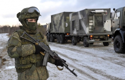 Η Ρωσία μεταφέρει συνεχώς  στρατιωτικό εξοπλισμό στη Λευκορωσία - Ανησυχία στο Κίεβο