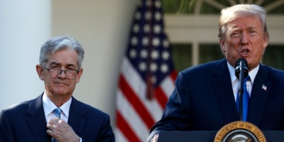 Trump: Δεν απείλησα ποτέ ότι θα υποβιβάσω τον πρόεδρο της Fed, αν και μπορώ να το πράξω