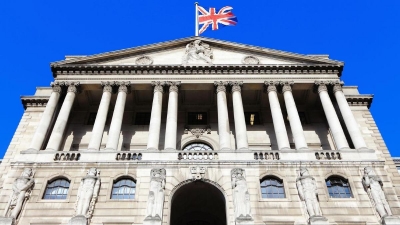 Βρετανία: Επιφυλακτικά αισιόδοξη για την ανάκαμψη η κεντρική τράπεζα