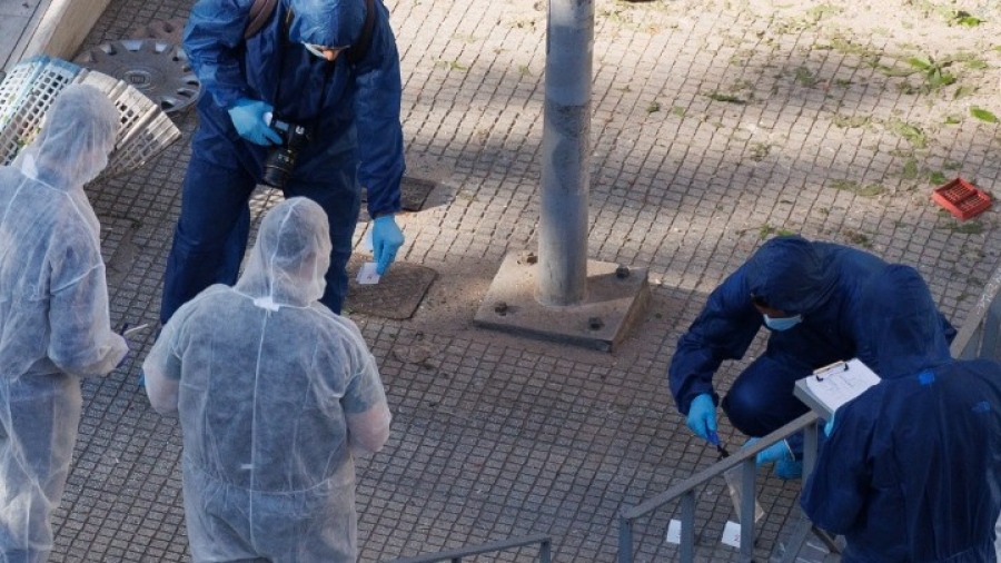 Τι έδειξε η αστυνομική έρευνα στο διαμέρισμα της 38χρονης που σκοτώθηκε από έκρηξη βόμβας στη Θεσσαλονίκη