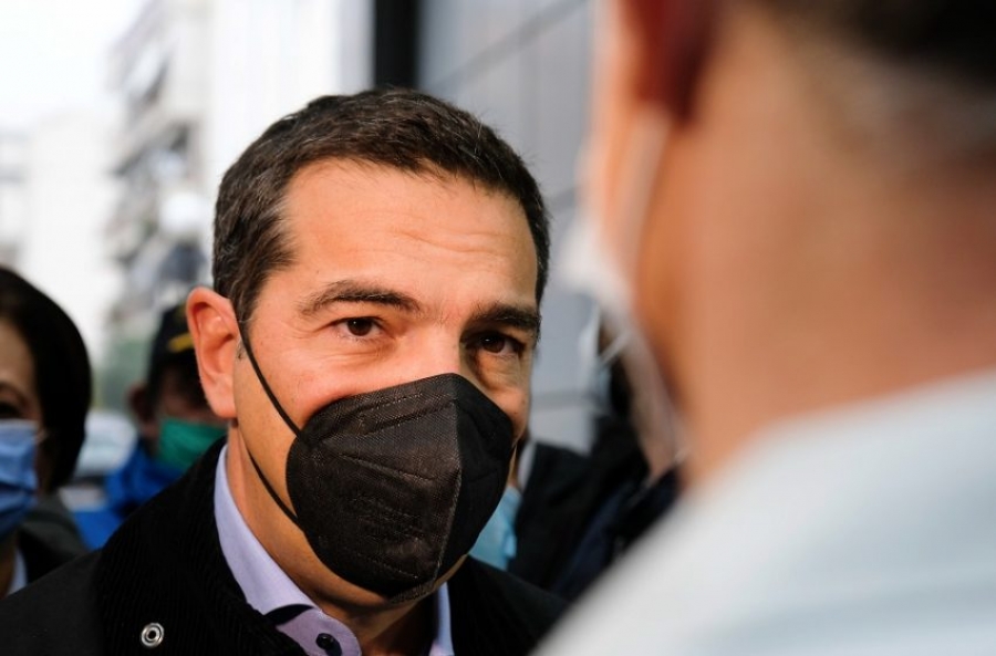 Τσίπρας: Να πάει σε εκλογές ο Μητσοτάκης, να σταματήσει την παρακμή