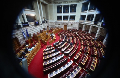 ΟΠΕΚΕΠΕ: Κλιμακώνεται η πολιτική αντιπαράθεση για  τις συλλήψεις στην Κρήτη  - Ρελάνς ΝΔ για τον Κουμπάρο Ανδρουλάκη