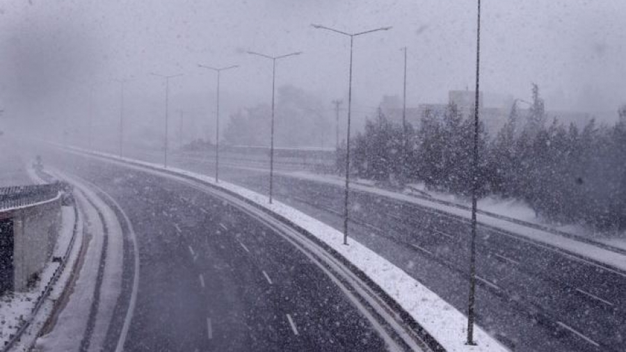 Meteo: Τοπικά πυκνές χιονοπτώσεις στα ανατολικά ηπειρωτικά και στην Εύβοια - Βαθμιαία τα φαινόμενα πρόσκαιρα θα εξασθενήσουν