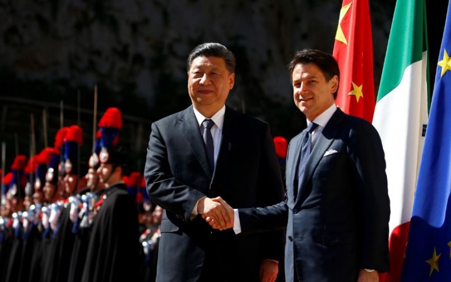 Η Ιταλία στρέφεται στην Κίνα και σε συμφωνίες 20 δισ. ευρώ για να ξεφύγει από την ύφεση