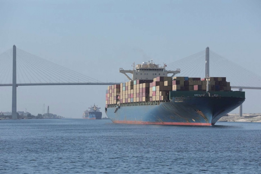 Mεγάλη ναυτική κρίση χτυπά την παγκόσμια οικονομία – Υπό κατάρρευση ο σημαντικότερος εμπορικός διάδρομος του κόσμου