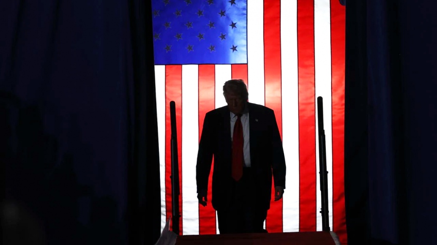 Μετεξεταστέος στην Ιστορία ο Trump: Οι... Ηνωμένες Πολιτείες είχαν τη μεγαλύτερη συμβολή στη νίκη κατά του φασιστικού Άξονα