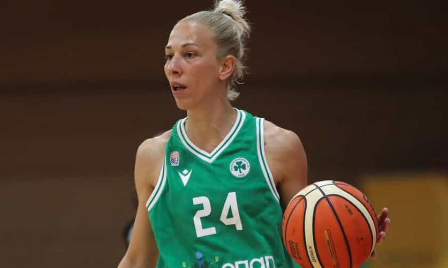 Τούρτα «ένσταση» για την Χατζηνικολάου!