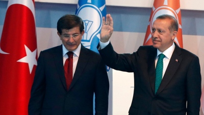 Ο Erdogan κυνηγά τον Davutoglu - Έρευνα για προσβολή του  Τούρκου προέδρου