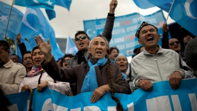 Διαρροή αρχείων με διώξεις των Ουιγούρων, σε έδαφος κλιμάκωσης των σχέσεων ΗΠΑ-Κίνας