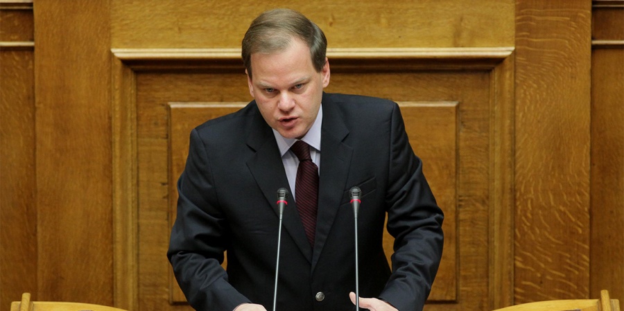 Καραμανλής: Επικοινωνιακό πυροτέχνημα η κίνηση Κοτζιά για συνάντηση με τους πολιτικούς αρχηγούς