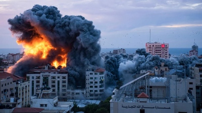 Παλαιστίνη: Σφυροκόπημα βομβαρδισμών σε εξέλιξη στη Λωρίδα της Γάζας - «Μπλακ άουτ» σε τηλεπικοινωνίες και ίντερνετ