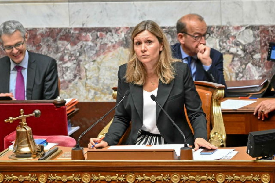 «Έκλεψε» τη Βουλή από τους Αριστερούς ο Macron, με ad-hoc συμμαχία με τη Δεξιά – Ετοιμάζει και τον επόμενο πρωθυπουργό