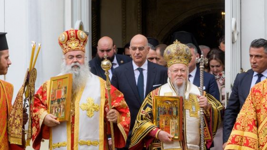 Στην Κωνσταντινούπολη ο Δένδιας - Στην επιμνημόσυνη δέηση για τα θύματα των Τεμπών και των σεισμών σε Τουρκία - Συρία