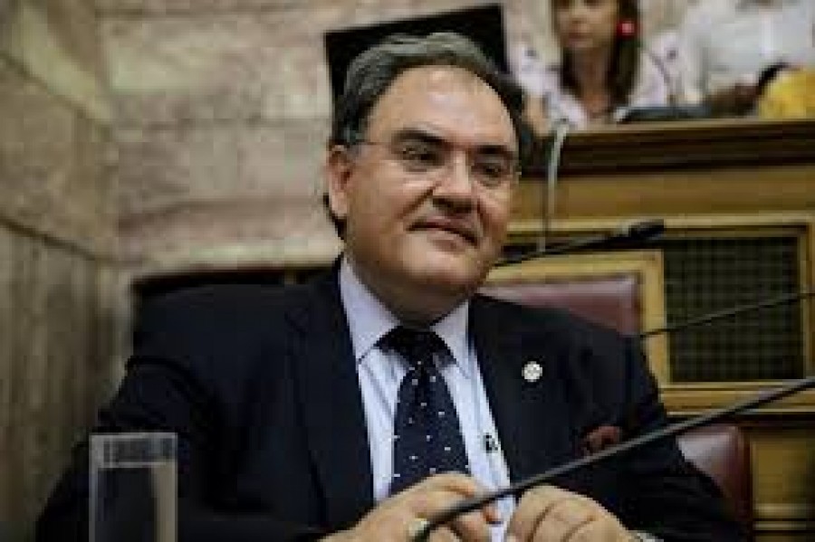 Σαρηγιάννης (ΑΠΘ): Τον Ιανουάριο το 3ο κύμα κορωνοϊού στην Ελλάδα - Αρχές Δεκεμβρίου η μείωση των διασωληνωμένων