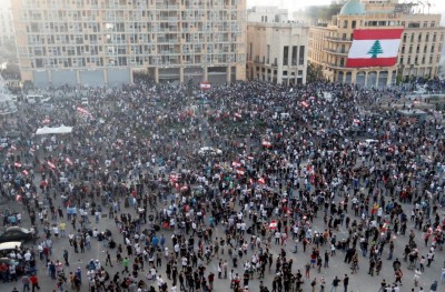 Λίβανος: Ραγδαίες οι πολιτικές εξελίξεις μετά τις φονικές εκρήξεις και το χάος – Παραιτήθηκε η υπουργός Ενημέρωσης