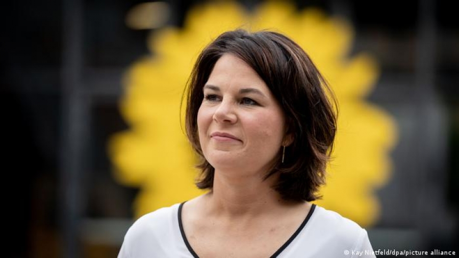 Το 35% των Γερμανών δεν θέλει την Annalena Baerbock για υποψήφια Καγκελάριο των Πρασίνων