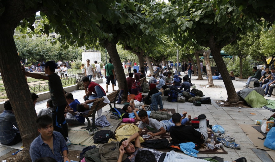 Αδιανόητες καταστάσεις στα γκέτο της Αθήνας - Ισλαμιστές κάνουν προσηλυτισμό στην πλατεία Βικτωρίας