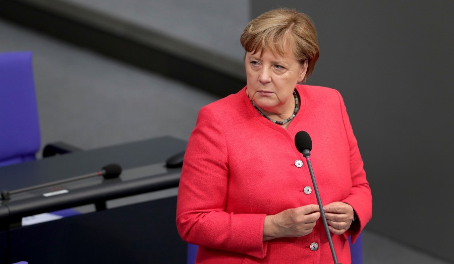 Merkel: Για να ελεγχθεί η πανδημία πρέπει να εμβολιαστεί το 60% με 70% του πληθυσμού