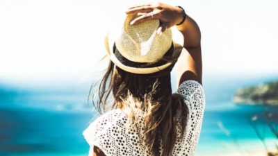 ΙNSETE: Τι ξοδεύουν οι δύο top τουριστικές αγορές της Ελλάδας για «Ήλιο & Θάλασσα»