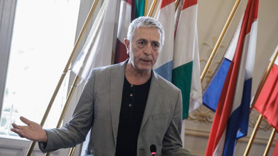 Εμφύλιος στο ΣΥΡΙΖΑ  - Κούλογλου: Ο Τσίπρας να δώσει εξηγήσεις για την κωλοτούμπα του 2015 – Να μας πει τι ξέρει!