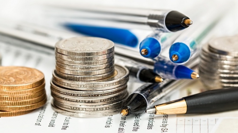 «Γράφεται» ο προϋπολογισμός του 2020 που θα σταλεί 15 Σεπτεμβρίου στην Κομισιόν - Ποιοι οι στόχοι της κυβέρνησης και τα νέα μέτρα