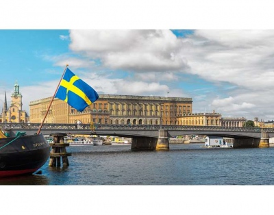 Σουηδία: Η κεντρική τράπεζα μείωσε τα επιτόκια μετά από 8 χρόνια