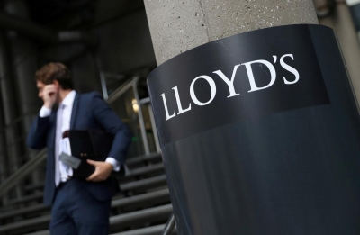 Lloyds: Αυξάνει προβλέψεις, μέρισμα και προχωρά σε επαναγορά μετοχών 2 δισ. στερλίνες