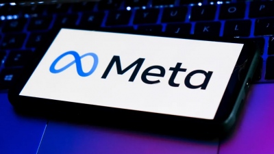 Ανατριχίλα – Το Facebook επιτρέπει στους ΑΙ bots να έχουν «σεξουαλικές» συνομιλίες με παιδιά, διέρρευσαν οι «εντολές»