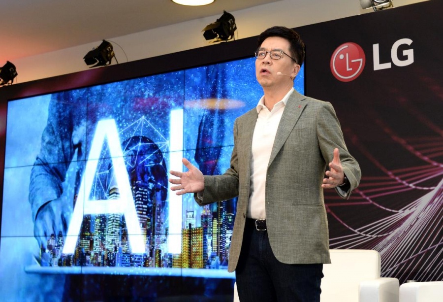 Η LG στην ομιλία Future Talk στην IFA δείχνει πώς η τεχνητή νοημοσύνη μπορεί να σε κάνει να αισθάνεσαι παντού σαν το σπίτι σου