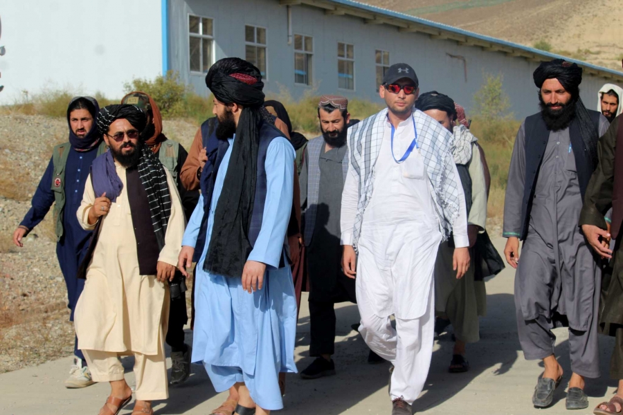 Ταλιμπάν: Θα αφήσουμε τα κορίτσια να πάνε σχολείο – Ούτε μία γυναίκα στην κυβέρνηση
