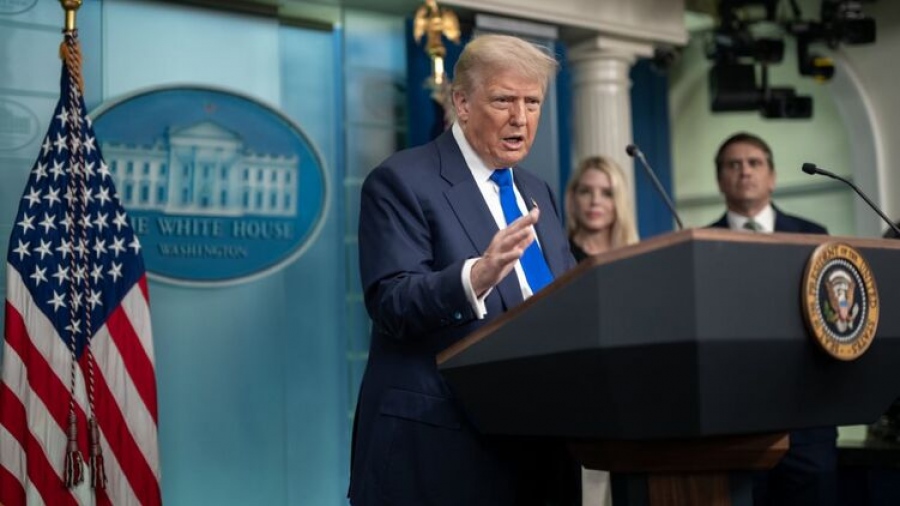 O Trump δεν ζητά συγγνώμη για το βίντεο με τους Obama ως πίθηκους