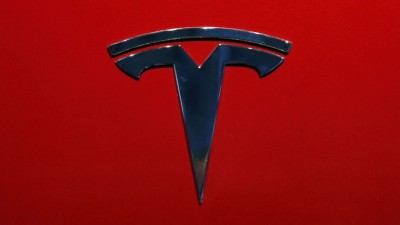 JP Morgan: Η μετοχή της Tesla είναι δραματικά υπερεκτιμημένη
