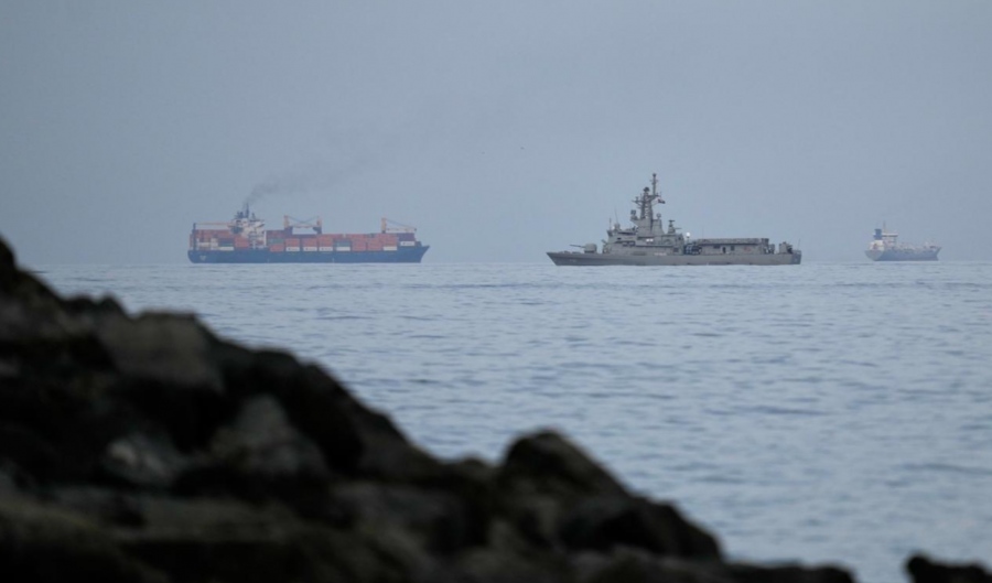 Ρίχνει φωτιά ο Trump: Οι ΗΠΑ θα κρατούν πλοία που έχουν πληρώσει διόδια για να περάσουν από το Hormuz