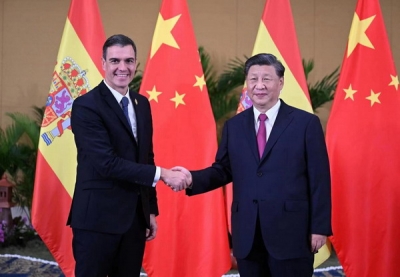 Στην Κίνα ο Ισπανός πρωθυπουργός Sanchez – Στο επίκεντρο το ειρηνευτικό σχέδιο για την Ουκρανία