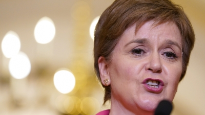 Nicola Sturgeon: Οι κάτοικοι της ανεξάρτητης Σκωτίας θα παραμείνουν Βρετανοί