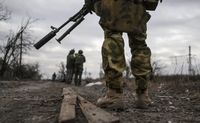 Ρώσος λοχίας εξόντωσε μόνος του επταμελή ομάδα Ουκρανών σαμποτέρ, ανοίγοντας πυρ με πολυβόλο