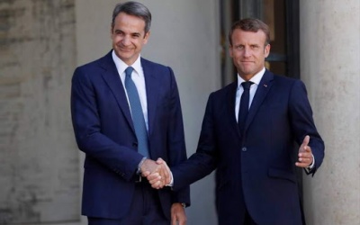 Επιβεβαιώθηκαν οι ισχυροί ελληνογαλλικοί δεσμοί στη συνάντηση Μητσοτάκη - Macron