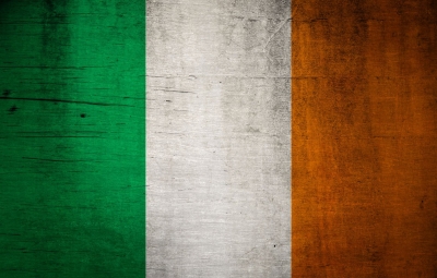 Η Ιρλανδία αίρει σχεδόν όλους τους περιορισμούς κατά του κορωνοϊού