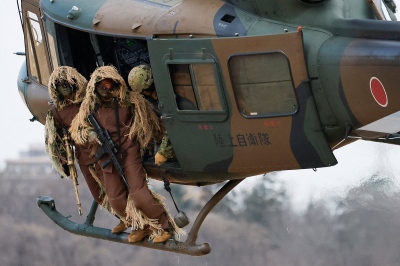 Ειρήνη με Ρωσία, απαγόρευση πορνείας και δημιουργία στρατού - Τι περιμένει την Ιαπωνία μετά την πρώτη γυναίκα πρωθυπουργό