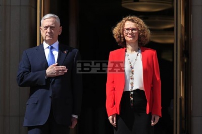 Mattis (Υπ. Άμυνας ΗΠΑ): Πρώτα λύση με το όνομα και μετά ένταξη στο ΝΑΤΟ για την πΓΔΜ