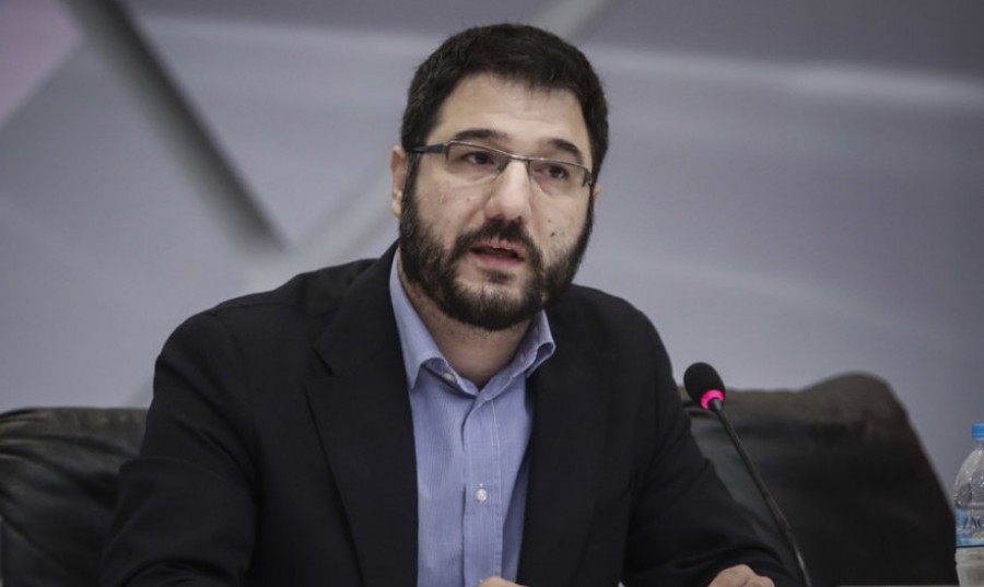 Ηλιόπουλος (ΣΥΡΙΖΑ): Μητσοτάκης και Κεραμέως έχουν συσπειρώσει το σύνολο των εκπαιδευτικών εναντίον τους